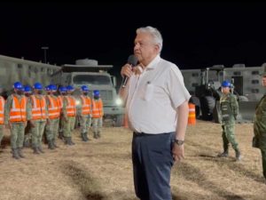 AMLO pide a militares cuidar y defender las obras como el Tren Maya