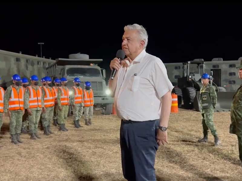 AMLO pide a militares cuidar y defender las obras como el Tren Maya / Foto: Especial