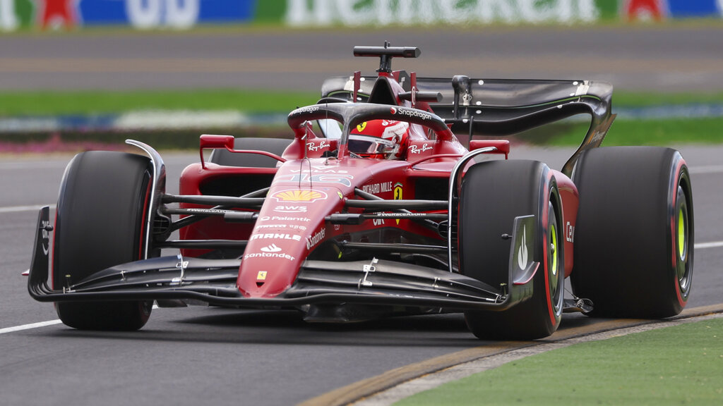 El piloto monegasco de Ferrari Charles Leclerc, durante la sesión de calificación para el Gran Premio de Australia, en Melbourne, Australia, el 9 de abril de 2022. (AP)