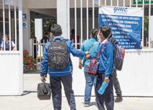 Buscan presupuesto fijo para becas educativas en Querétaro