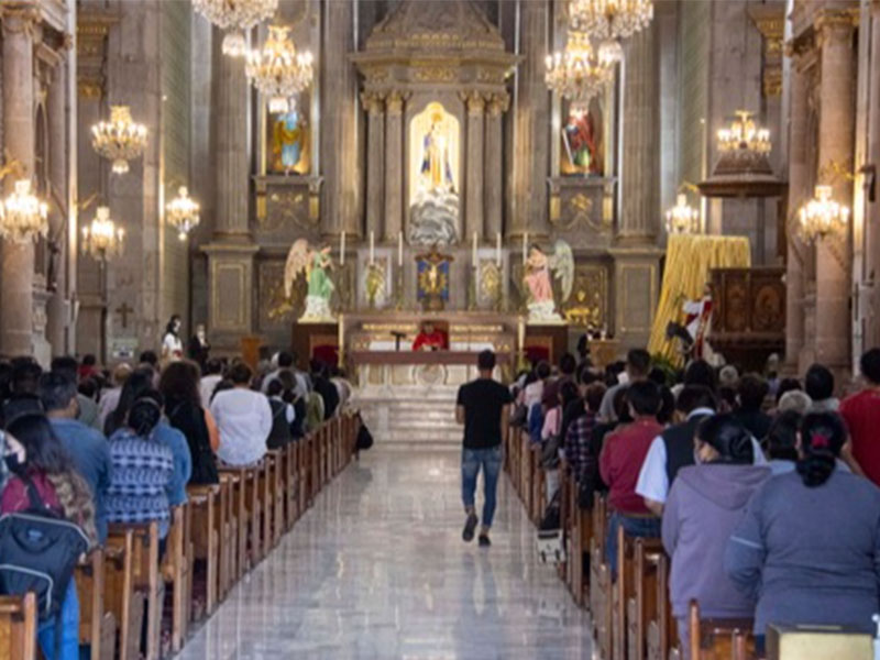 Así luce el festejo de Domingo de Ramos en la iglesia de San Francisco / Foto: Victor Xochipa