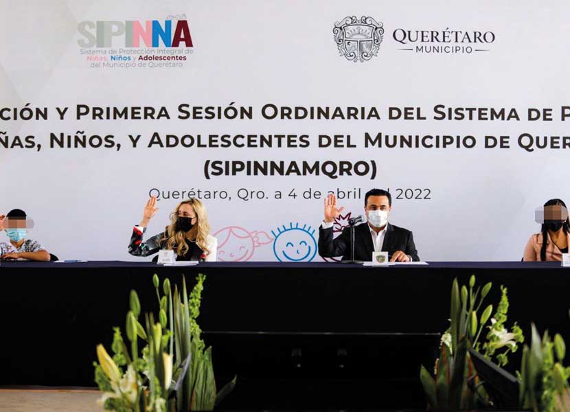 Luis Nava instruyó a realizar un censo que busque las causas de la deserción escolar en Querétaro. / Foto: Especial