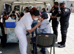 México registra mil 400 nuevos contagios de COVID