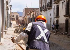 CMIC evalua incremento salarial para trabajadores de la construcción