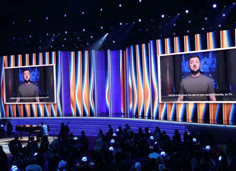 El presidente de Ucrania, Volodimir Zelensky envió mensaje en los Grammy. / Foto: Especial