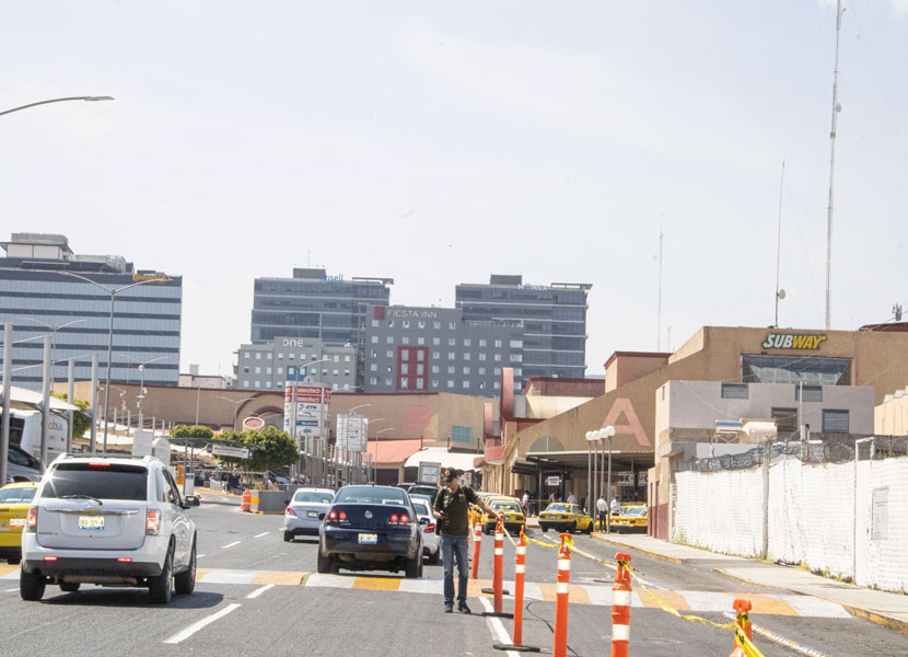 La Terminal de Autobuses de Querétaro puede cobrar el estacionamiento / Foto: Víctor Xochipa