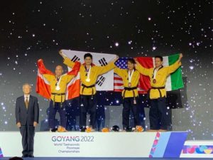 Taekwondoínes queretanos suben al podio en campeonato mundial