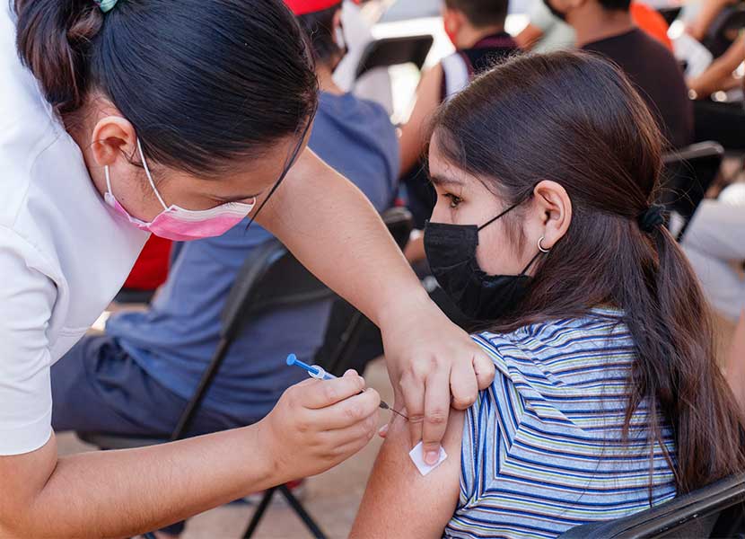 Se aplicarán vacunas contra COVID a los adolescentes de 12 a 17 años. Foto: Isaí López