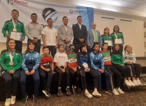 Asociación Queretana de taekwondo reconoció a atletas queretanos