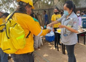 Atienden a los afectados por incendio forestal en Landa de Matamoros
