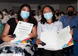 INICISA celebra a alumnas ganadoras del premio excelencia-egel del Ceneval