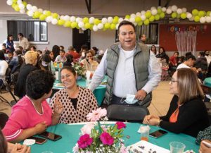 Festejan Día de las madres en Huimilpan con entrega de electrodómesticos