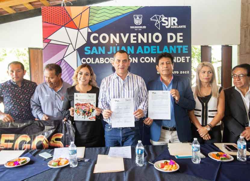 Firma de convenio de colaboración de San Juan del Río con el Instituto del Deporte de los Trabajadores (INDET). / Foto: Especial