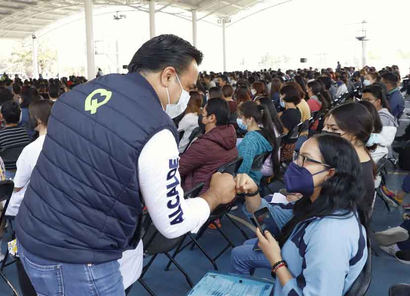 Luis Nava, alcalde de Querétaro, mencionó que los jóvenes son el futuro inmediato. / Foto: Especial 