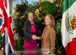 México y Reino Unido inician negociaciones para crear un TLC