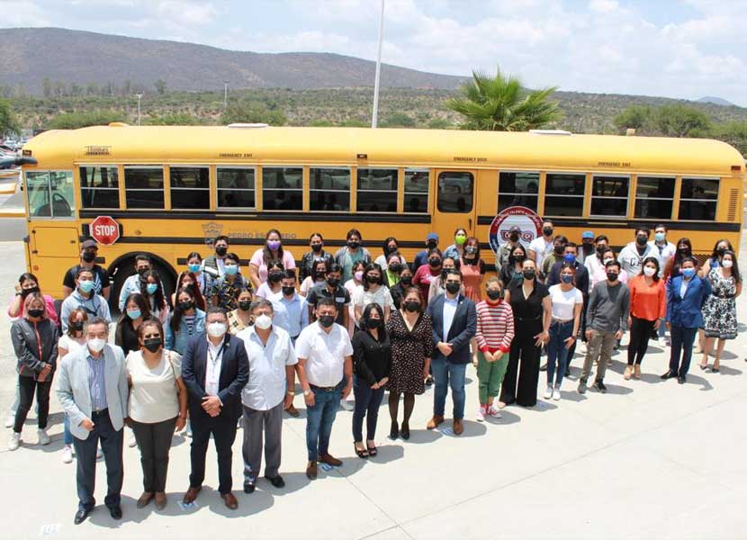 El autobús fue donado por el municipio de Pedro Escobedo, esto con la finalidad de apoyar a los estudiantes. Foto: Especial
