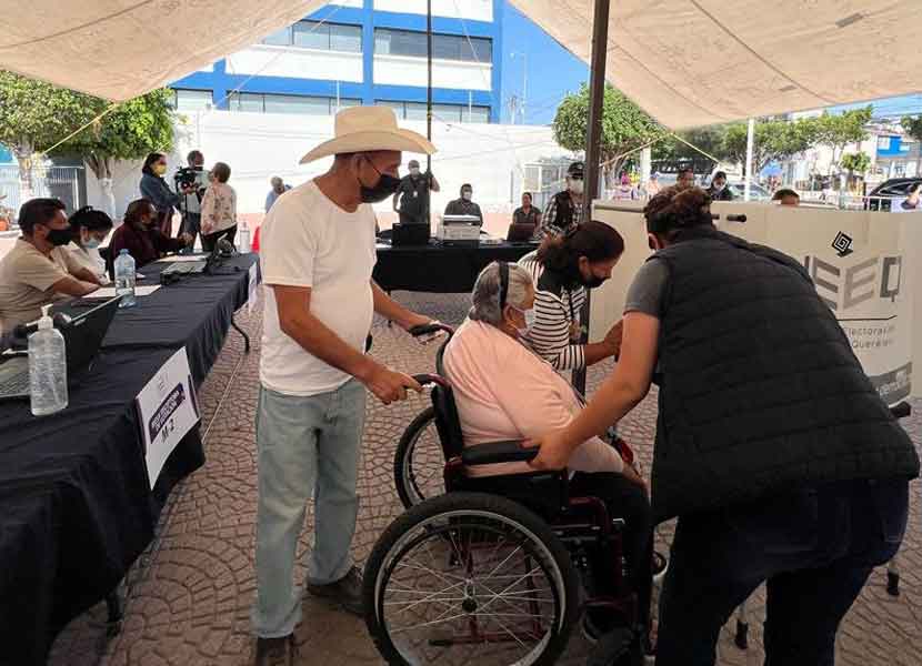 Los ciudadanos del municipio de Querétaro eligieron entre tres proyectos de obra pública. / Foto: Especial