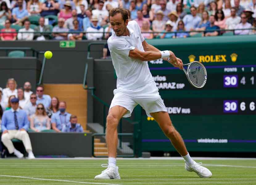 Wimbledon prohibió la participación de tenistas rusos y bielorrusos por la invasión a Ucrania. / Foto: AP