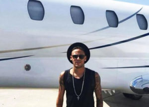 Avión privado de Neymar tuvo que aterrizar de emergencia