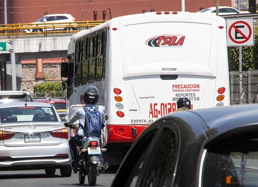 Incremento en camiones suburbanos sólo aplica para Guanajuato: IQT. Foto: Víctor Xochipa