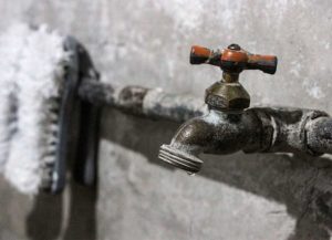 Ley del agua no vulnera los derechos humanos: Murguía