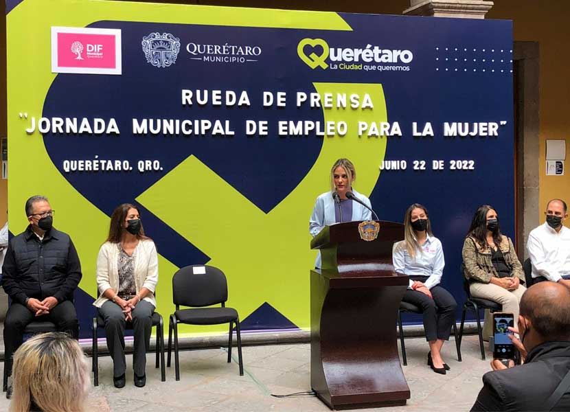 Querétaro llevará 461 plazas de trabajo a mujeres de la capital. Foto: Miriam Vega
