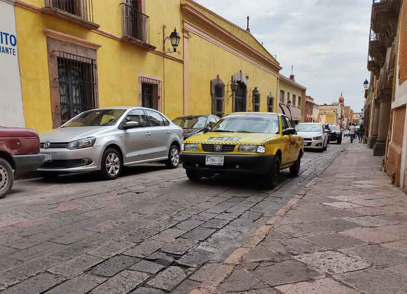 Se pretende instalar parquímetros en calles del Centro Histórico de Querétaro. / Foto: Víctor Xochipa