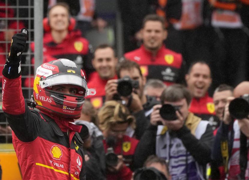 Esta es la primera 'pole' en la carrera de Carlos Sainz. / Foto: AP