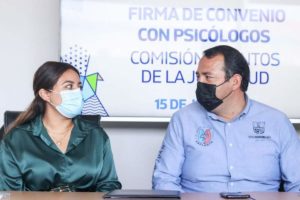 Roberto Cabrera y psicólogas de Yolihuani firma convenio para cuidar salud mental de los jóvenes en San Juan