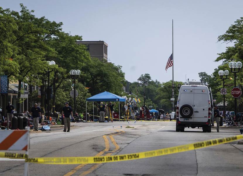 Durante el tiroteo murieron seis personas y más de 30 resultaron heridas. / Foto: AP