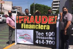 Denuncian supuesto fraude de auto financiera en Querétaro