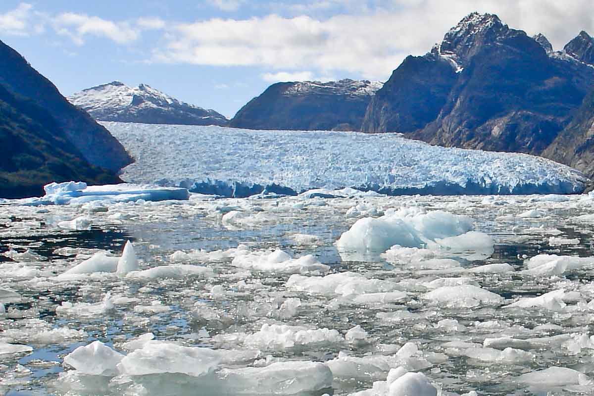 Expertos aseguran que más agua cálida se acerca a la Antártida. / Foto: iStock