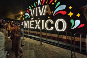 Iluminación alusiva al mes patrio en Querétaro costará 3 millones de pesos