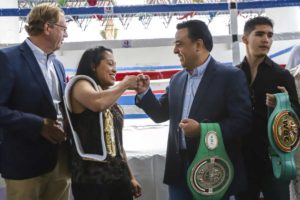 Municipio de Querétaro recibe donación de un ring de Box por la empresa HEINEKEN México