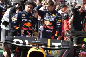 Verstappen sigue imparable, 'Checo' termina segundo en el GP de Bélgica