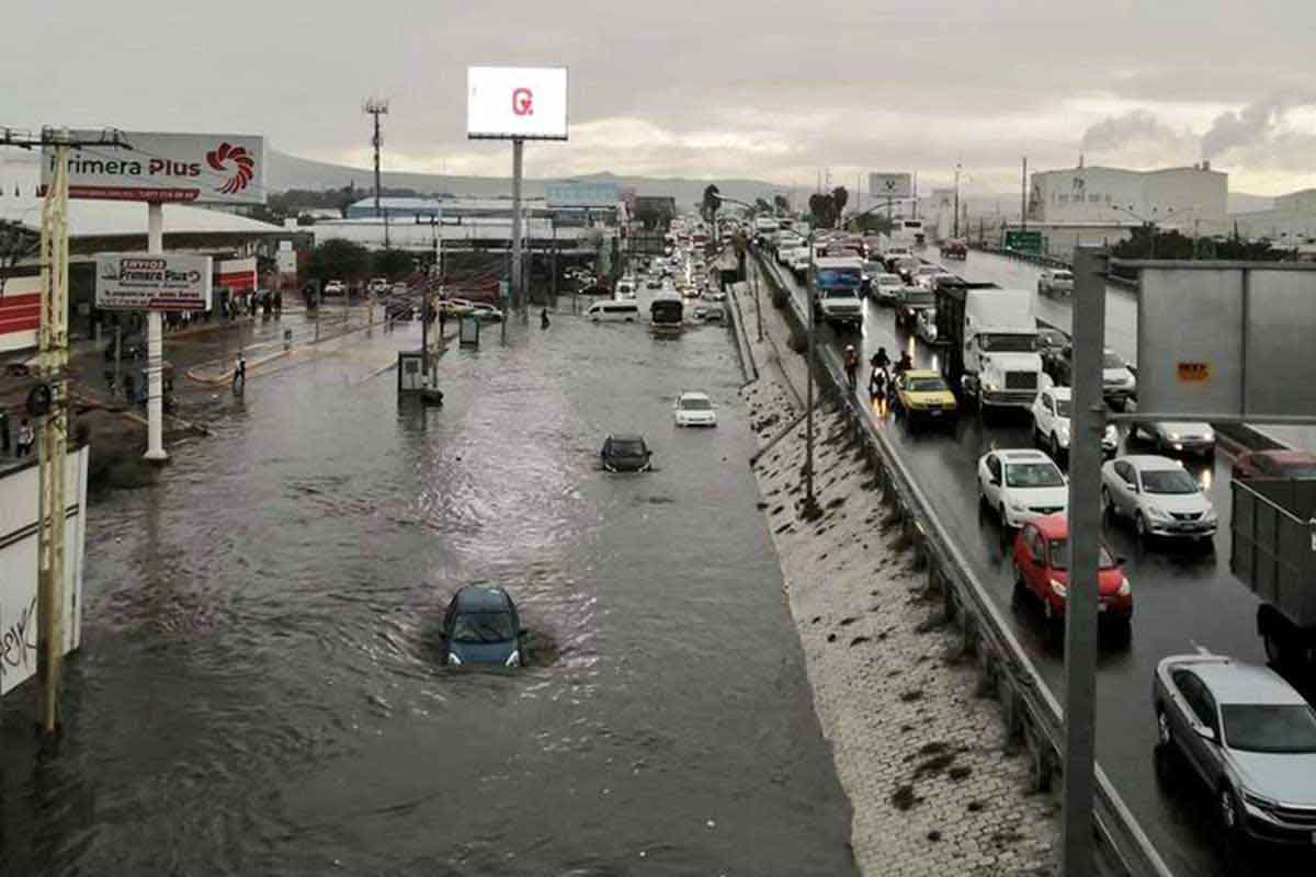 Debido a las intensas lluvias, se registraron inundaciones en varios puntos de Querétaro. / Foto: Especial