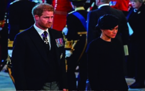 Excluyen a Harry y a Meghan de recepción previa a funeral de Isabel II