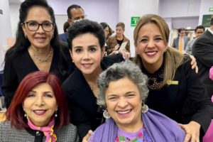 Se reúnen mujeres empresarias de Querétaro con la senadora Beatriz Paredes