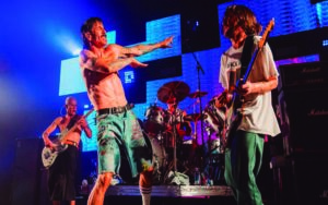 Destapan cartel del Vive Latino 2023, Red Hot Chili Peppers en la lista