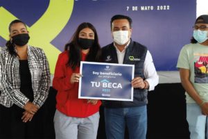 Entregarán cuatro mil 700 apoyos económicos a estudiantes de Querétaro