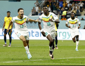 Senegal apaga el sueño de Ecuador, va contra Inglaterra en octavos