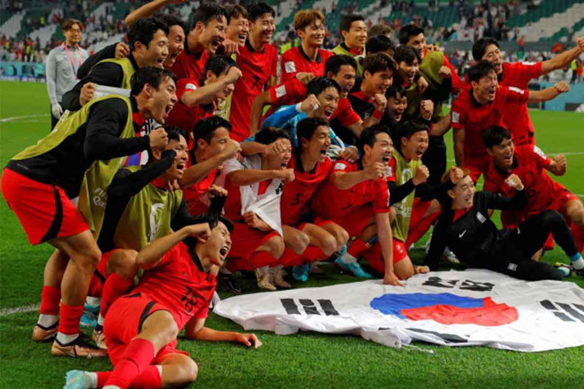 La selección asiática celebró su triunfo ante Portugal. / Foto: Excélsior