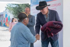 El Marqués: Enrique Vega encabeza banderazo a programa ‘Abrigando de Corazón’