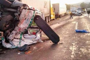 Fuerte accidente sobre la autopista México-Querétaro