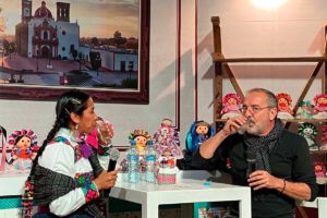 Termina Feria Ganadera de Querétaro 2022, reconociendo a artista plástico y artesana