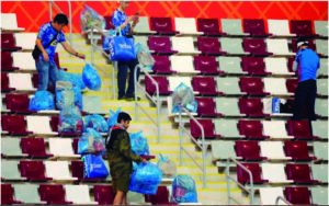 Japón: Por esta razón su afición limpiaba los estadios en Qatar