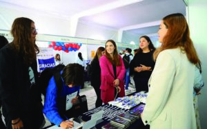 Acerca Sejuve opciones de empleo a jóvenes en Querétaro