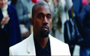 Twitter suspende cuenta de Kanye West tras publicar una esvástica