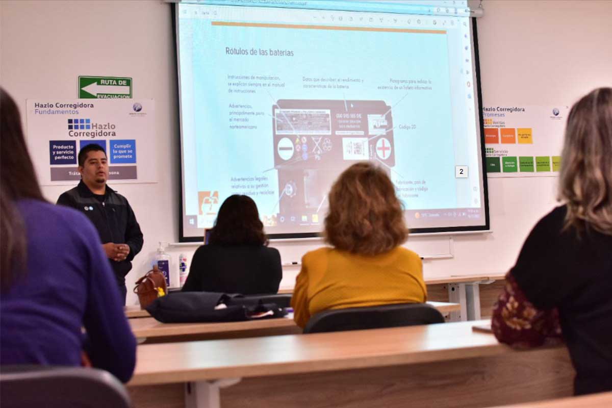 Corregidora inicia el 2023 con talleres de formación para mujeres
