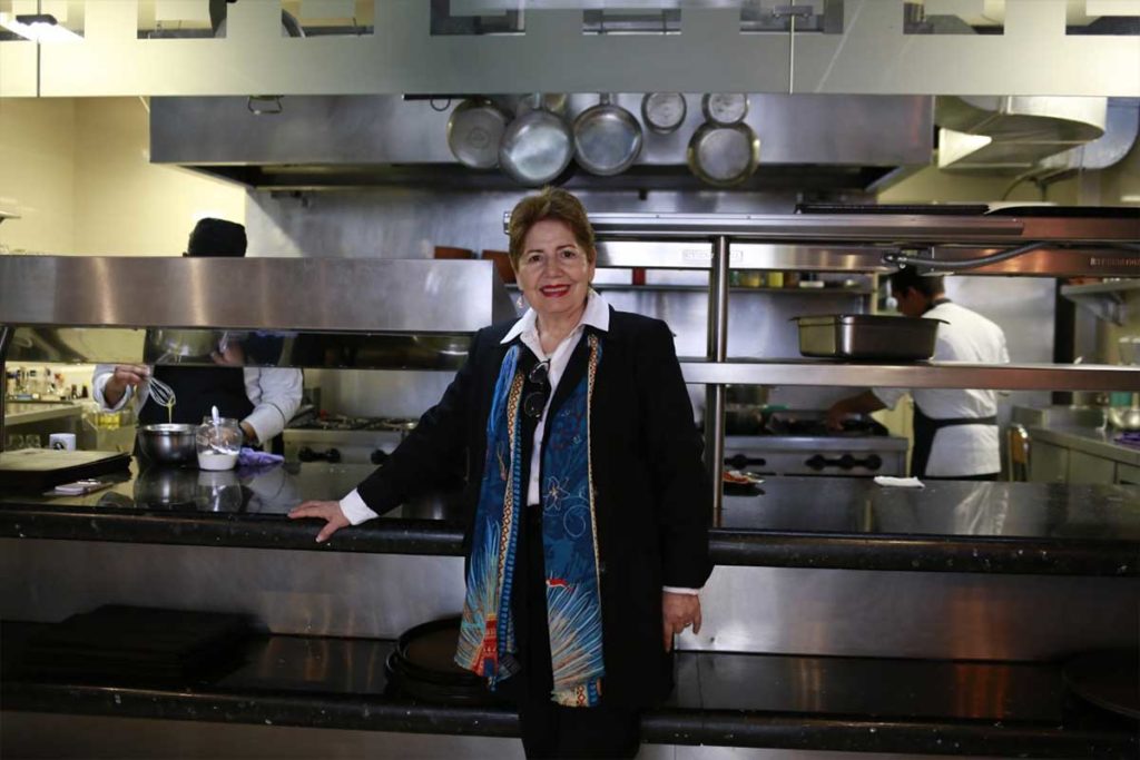 Es autora de festivales de cocineras regionales, libros sobre la gastronomía queretana 
